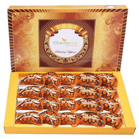 Ghasitaram Orange Flavoured Gujiya